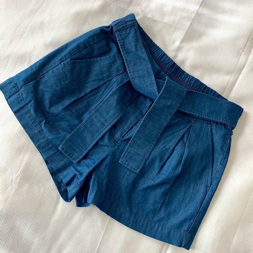 J Crew pleated belted short size 0